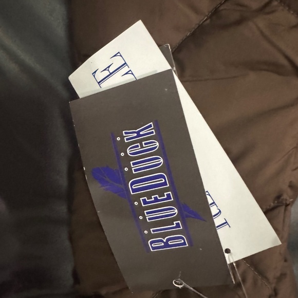 Luxury Winter Puffer & Coat – Brand New - Picture 4 of 6